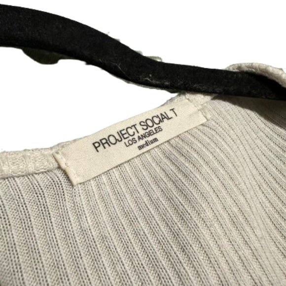 🤍 V-Neck Crossover Bow Tie Sweater - Medium - Picture 2 of 4